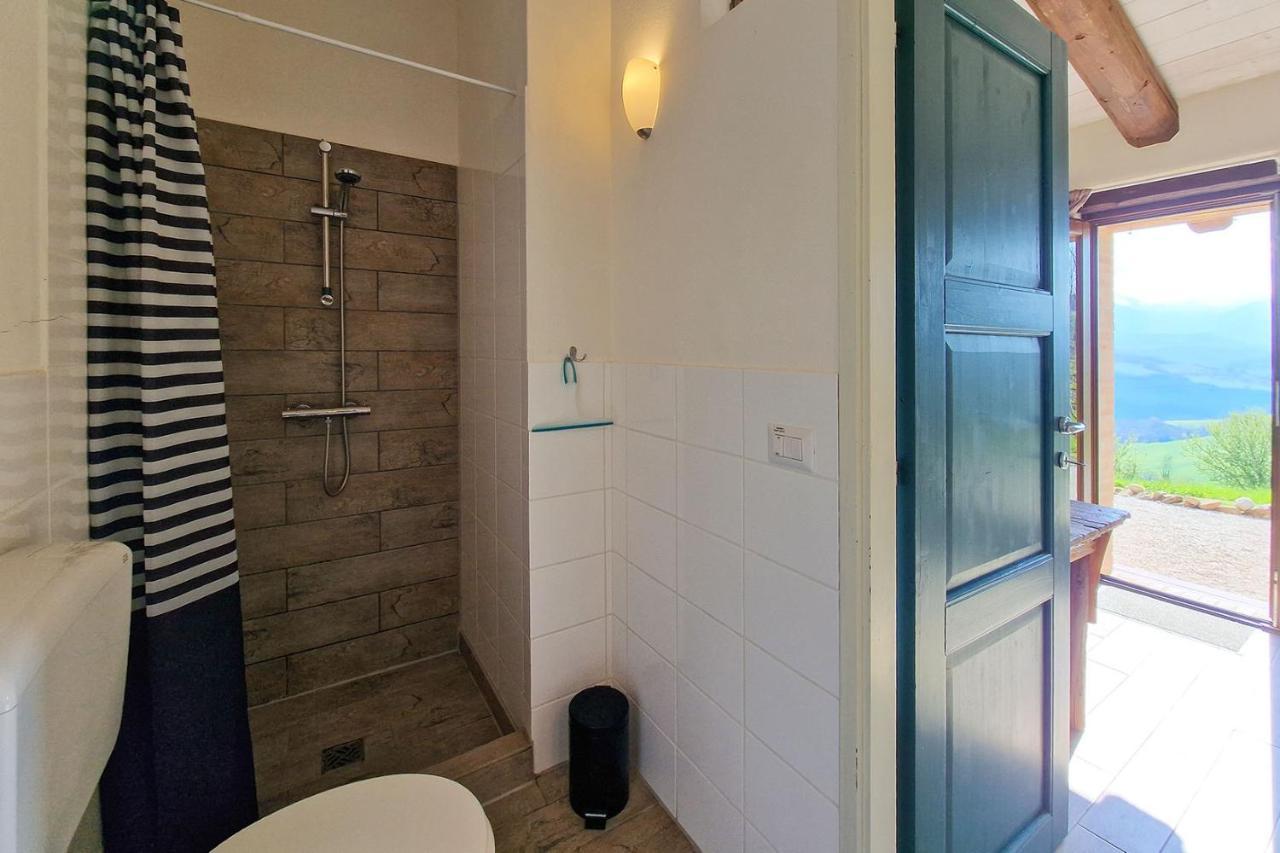 Villa Pilotti Country House Penna San Giovanni Exterior photo